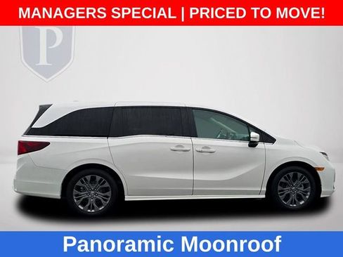 Used 2025 Honda Odyssey Touring image 4