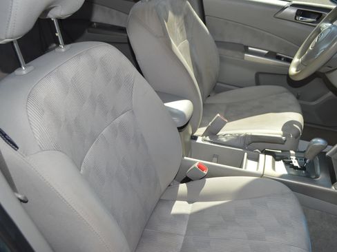 Used 2010 Subaru Forester 2.5X Premium AWD/4WD image 24