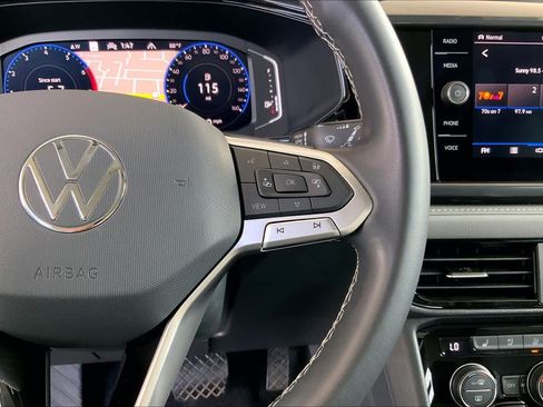 Used 2024 Volkswagen Taos SEL AWD/4WD image 25