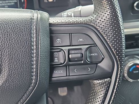 Used 2024 Toyota Tacoma SR5 AWD/4WD image 15