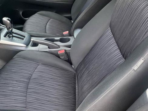Used 2019 Nissan Sentra SV FWD image 11