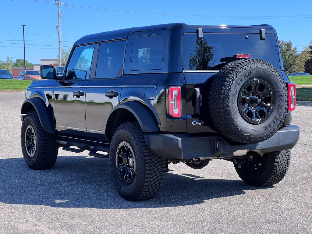 Used 2024 Ford Bronco Wildtrak AWD/4WD image 9