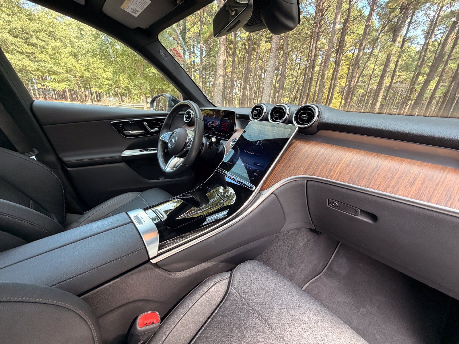 Used 2025 Mercedes-Benz GLC 300 image 18