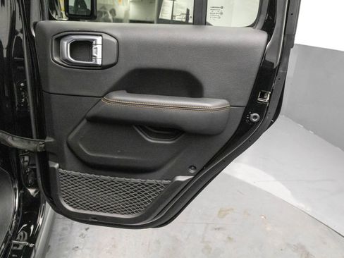 Used 2023 Jeep Gladiator Mojave w/ Cold Weather Group image 36