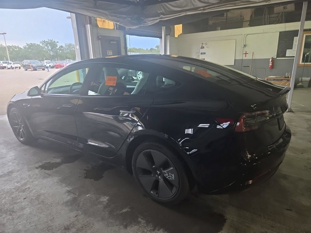 Used 2023 Tesla Model 3 Standard Range RWD image 3