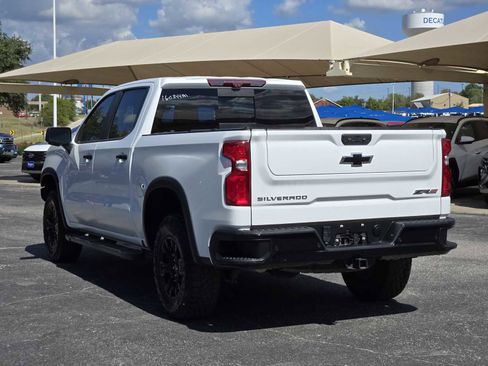 Certified 2023 Chevrolet Silverado 1500 ZR2 w/ Technology Package image 5