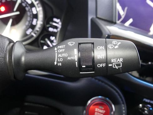 Used 2016 Lexus LX 570 4WD image 36