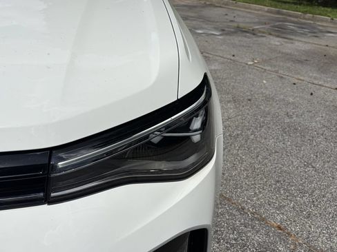 Certified 2025 Volkswagen Taos S FWD image 23