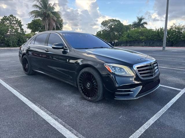 Used 2018 Mercedes-Benz S 560 Sedan w/ AMG Line Exterior image 12