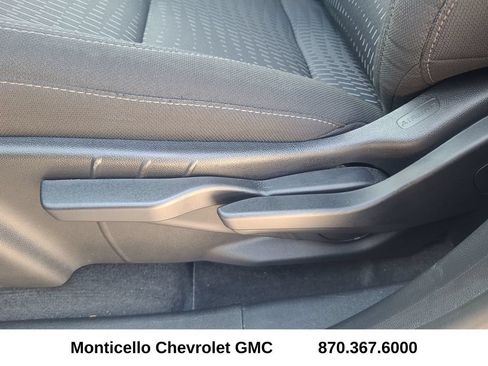 Certified 2026 Chevrolet Equinox LT FWD image 14