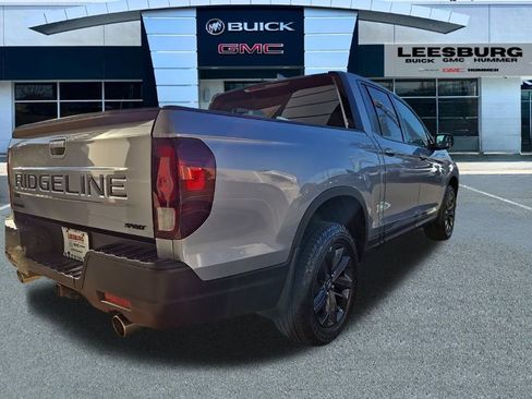 Used 2024 Honda Ridgeline Sport image 7