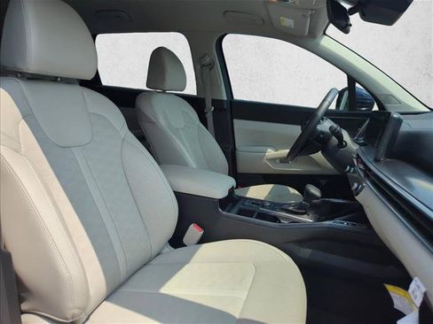 Used 2025 Kia Sorento S FWD image 29