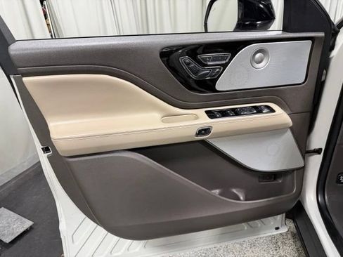Used 2020 Lincoln Aviator Reserve w/ Equipment Group 202A AWD/4WD image 20