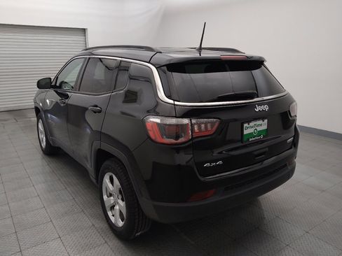 Used 2018 Jeep Compass Latitude AWD/4WD image 5