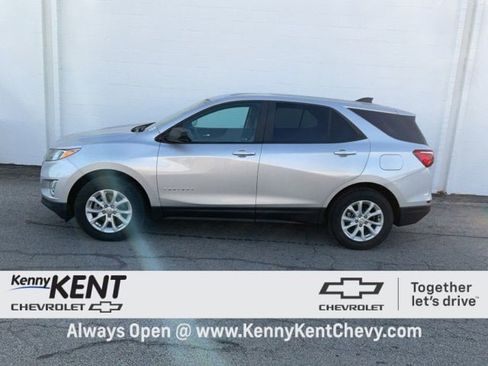 Used 2020 Chevrolet Equinox LS w/ LS Convenience Package image 30