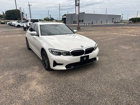 Used 2019 BMW 330i Sedan RWD image 2