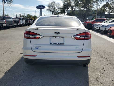 Used 2019 Ford Fusion SE w/ Equipment Group 151A image 8