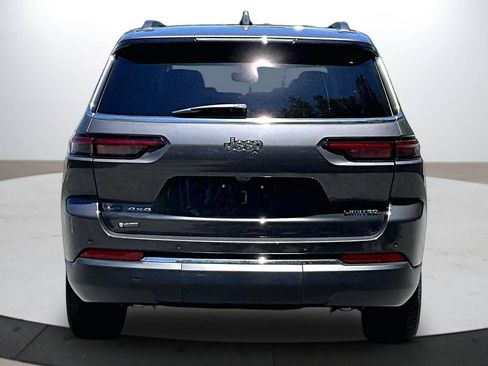 Used 2022 Jeep Grand Cherokee L Limited AWD/4WD image 8