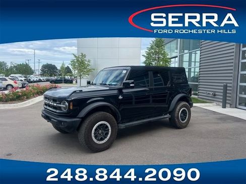 Used 2023 Ford Bronco Outer Banks w/ Sasquatch Package AWD/4WD image 1