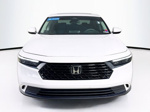 Certified 2023 Honda Accord EX image 3