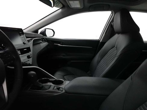 Used 2023 Toyota Camry SE w/ Cold Weather Package AWD/4WD image 13