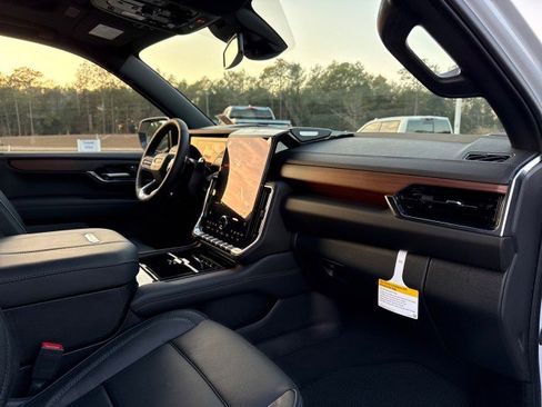 New 2026 GMC Yukon XL Denali w/ Sun & Power Step Package image 10