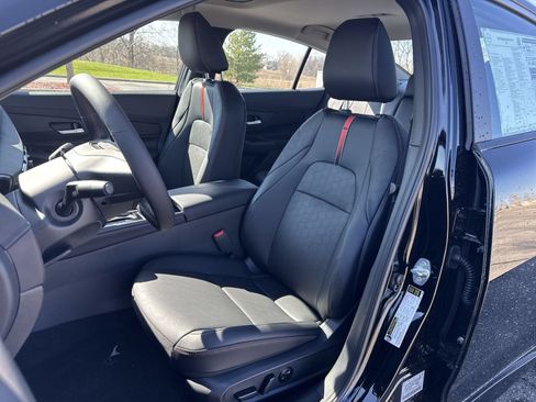New 2026 Nissan Sentra SR w/ SR Premium Package FWD image 10