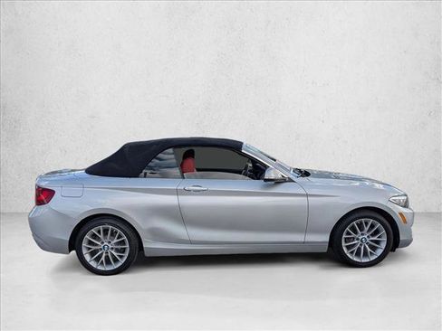 Used 2016 BMW 228i Convertible image 4