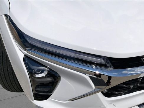 Certified 2026 Chevrolet Trax LT w/ Driver Confidence Package FWD image 26