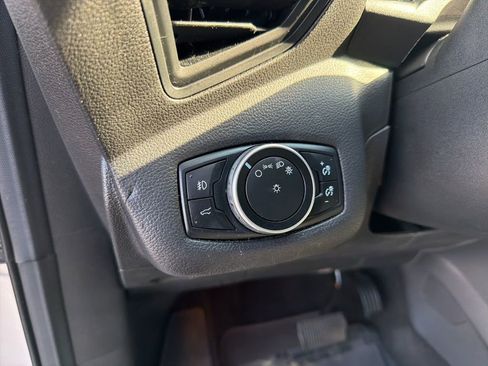 Used 2017 Ford Escape SE image 15