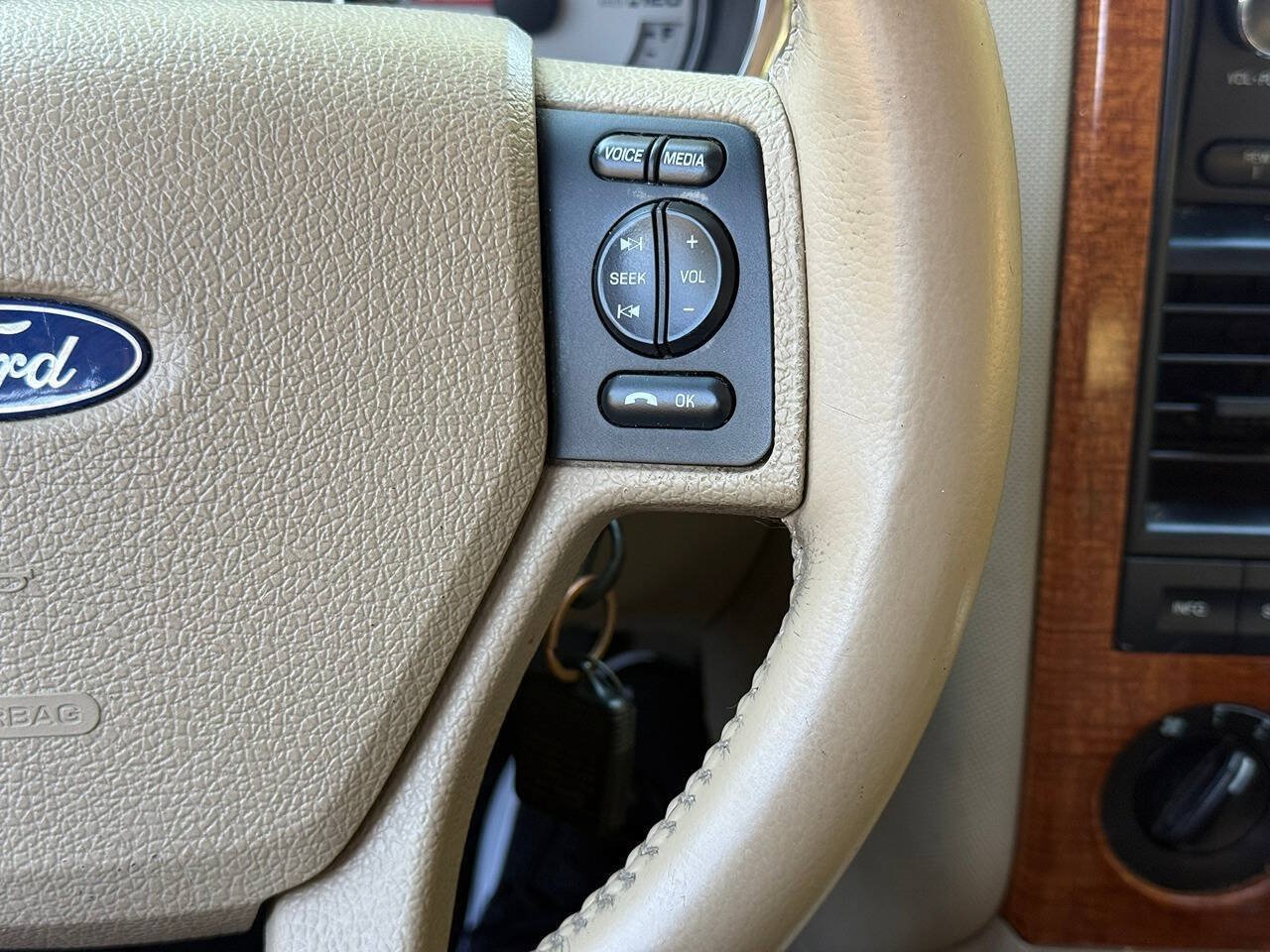Used 2008 Ford Explorer Eddie Bauer AWD/4WD image 33