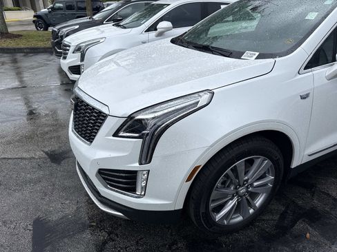Used 2024 Cadillac XT5 Premium Luxury FWD image 9