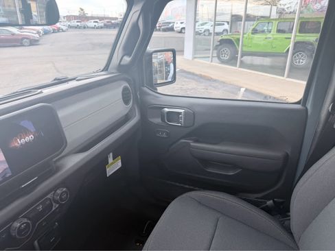 New 2026 Jeep Gladiator Sport image 30