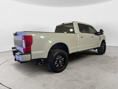 Used 2019 Ford F250 Platinum w/ Platinum Ultimate Package AWD/4WD image 5