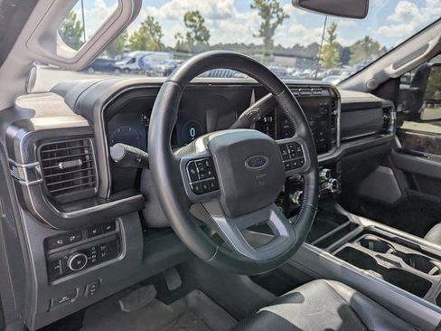 Used 2024 Ford F250 Lariat w/ Lariat Ultimate Package AWD/4WD image 12