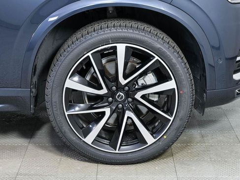 Certified 2024 Volvo XC90 B5 Plus w/ Protection Package Premier AWD/4WD image 41