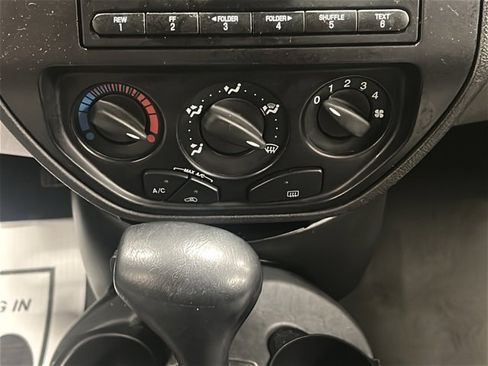 Used 2006 Ford Focus ZXW Wagon image 16