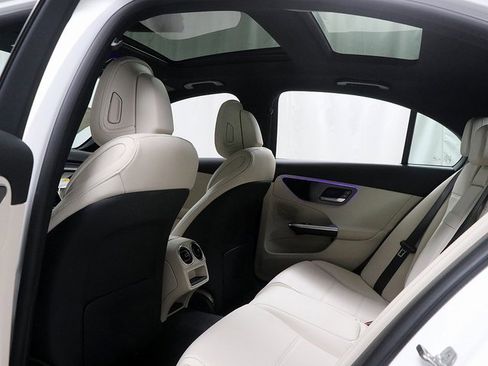 Certified 2025 Mercedes-Benz C 300 4MATIC Sedan image 13