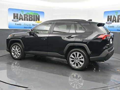 Used 2025 Toyota RAV4 XLE Premium FWD image 3