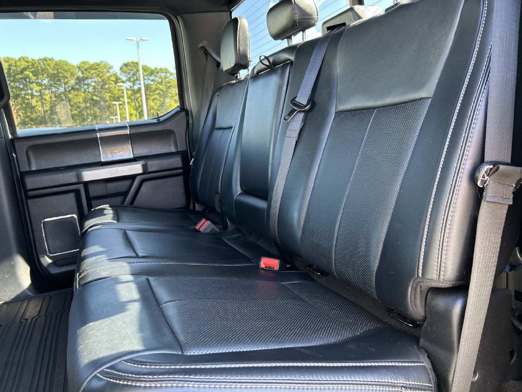 Used 2019 Ford F150 Lariat w/ Equipment Group 502A Luxury AWD/4WD image 16
