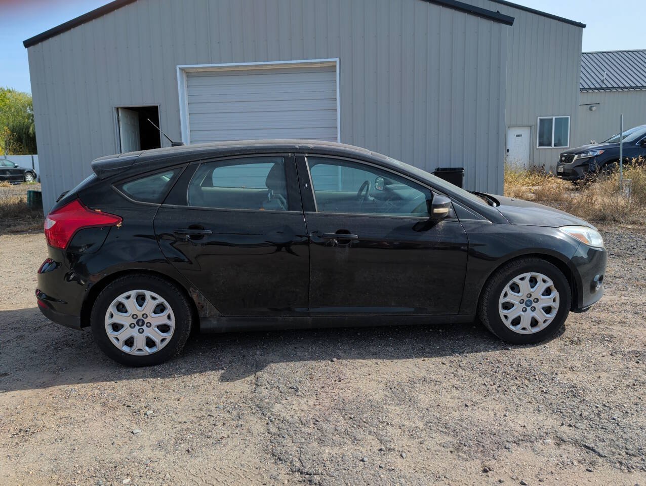 Used 2012 Ford Focus SE w/ SE Winter Pkg FWD image 6