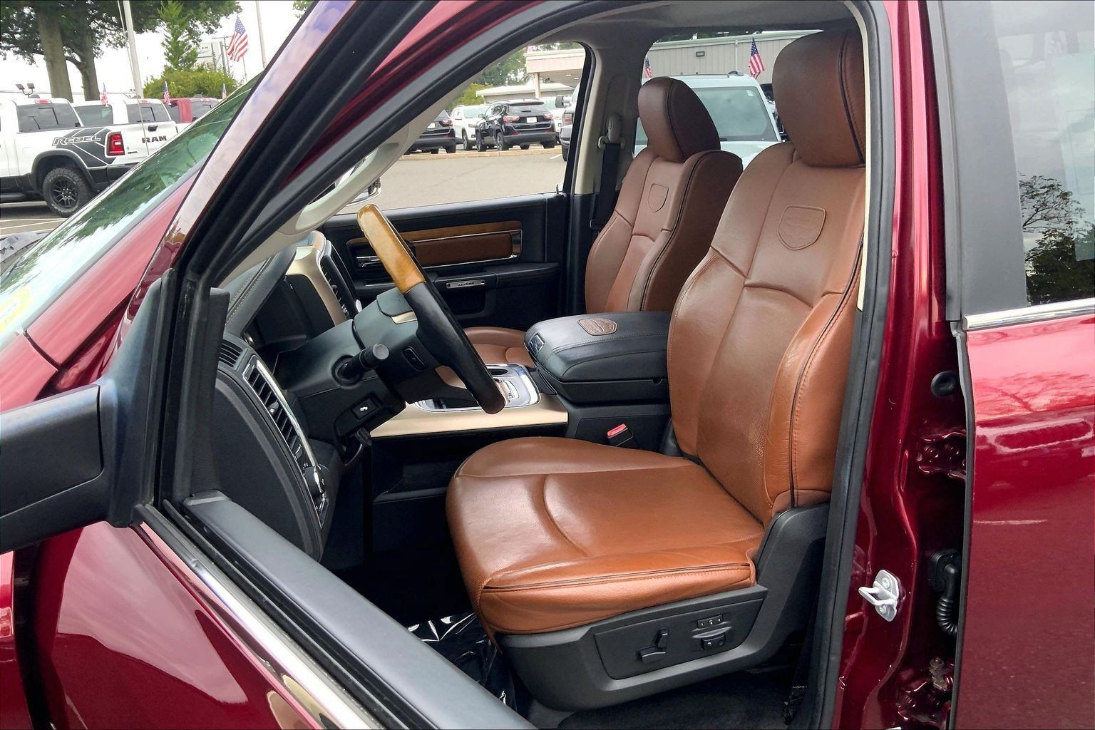 Used 2017 RAM 1500 Laramie Longhorn AWD/4WD image 7
