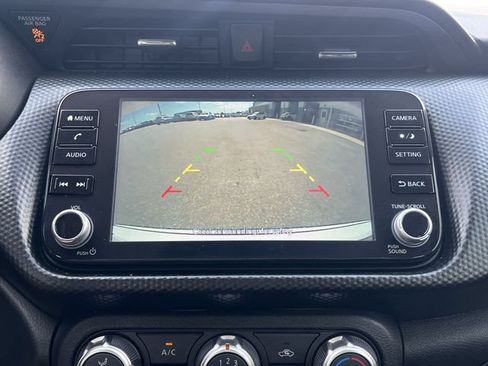 Used 2024 Nissan Kicks SV FWD image 18