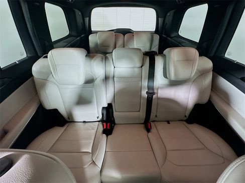 Used 2019 Mercedes-Benz GLS 550 4MATIC image 13