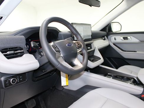 New 2026 Ford Explorer Active image 22