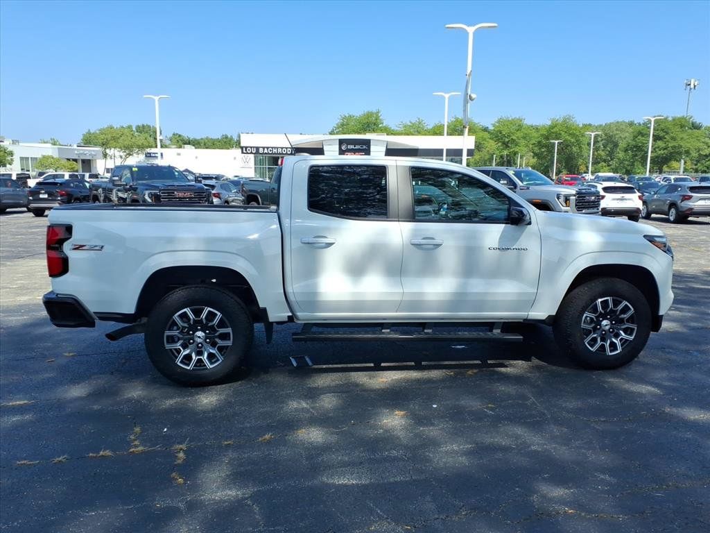 Used 2024 Chevrolet Colorado Z71 w/ Z71 Convenience Package 2 AWD/4WD image 8