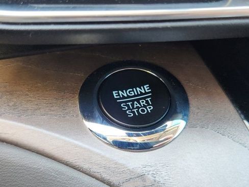 Used 2023 Ford Explorer Platinum w/ Premium Technology Package image 8