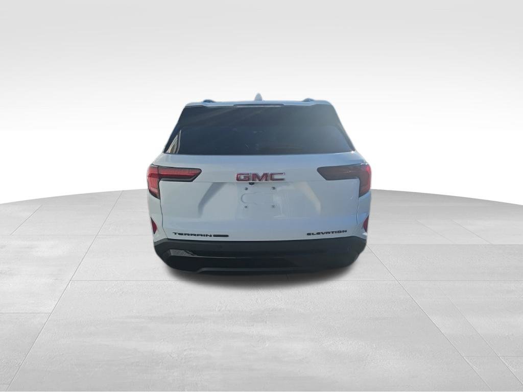 Used 2025 GMC Terrain Elevation w/ Elevation Premium Package AWD/4WD image 4
