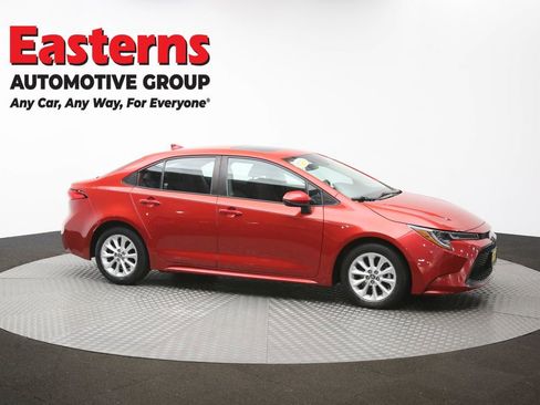 Used 2020 Toyota Corolla LE w/ LE Premium Package FWD image 48