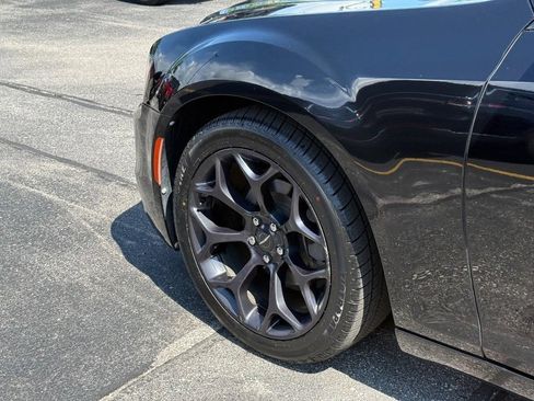 Used 2020 Chrysler 300 S RWD image 15